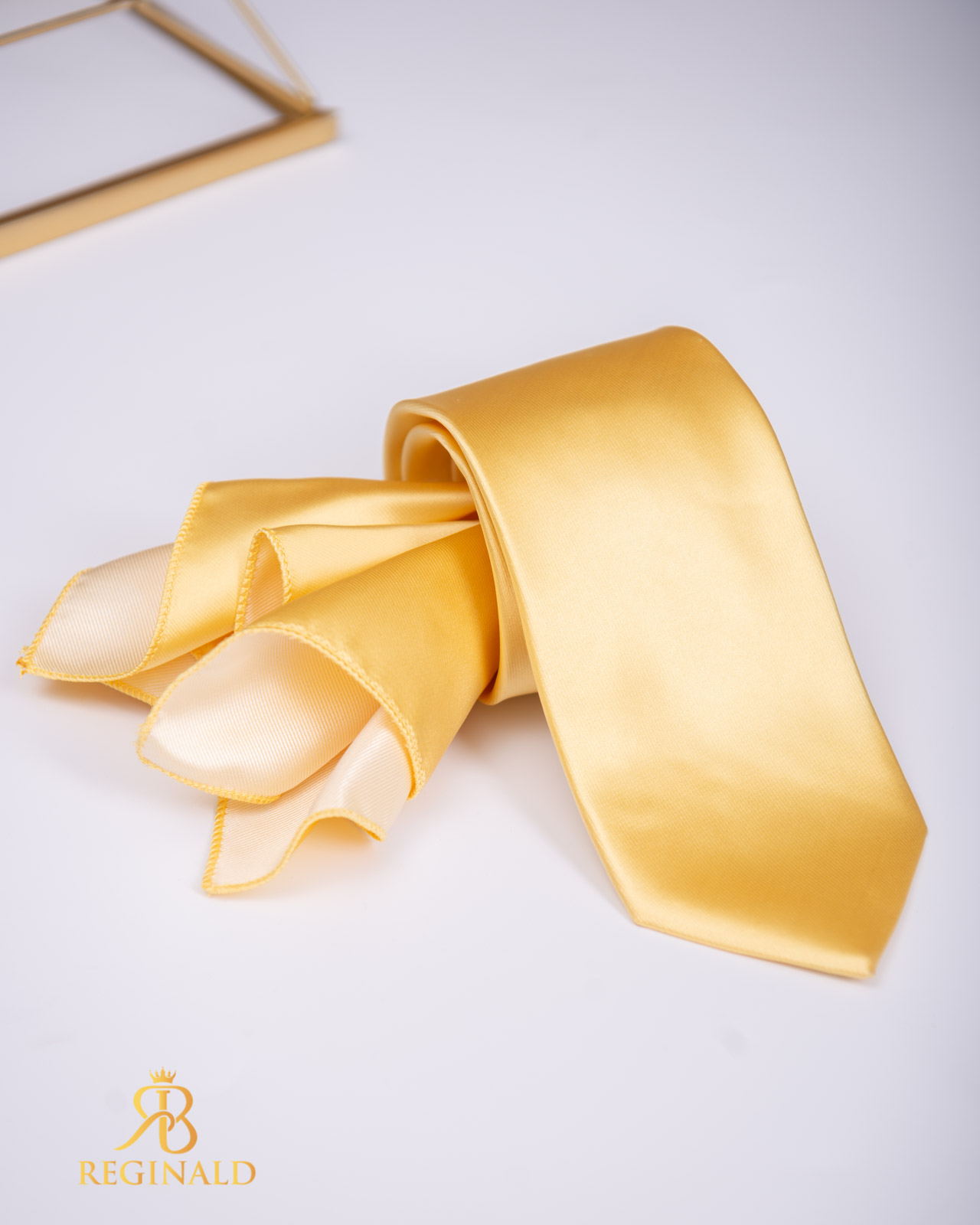 Set Cravata si batista auriu deschis- CV979